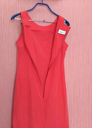 Эффектное красное платье спортивного фасона3 фото