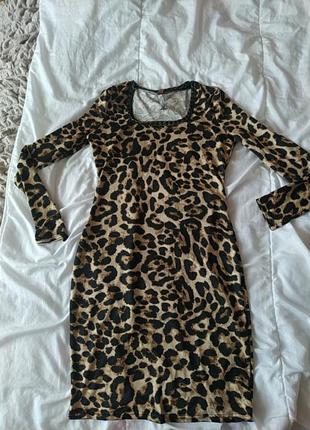Платье леопардовое, размер м, франция
