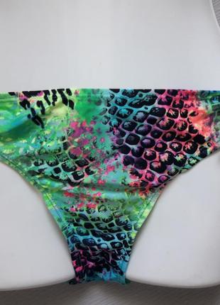 Класний роздільний купальник принт абстракція3 фото