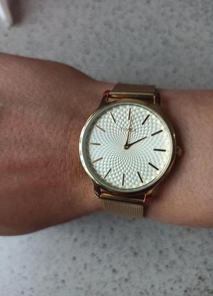 Оригинальные наручные женские часы известного бренда timex9 фото