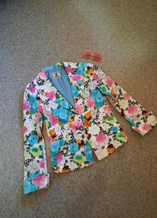 Літній піджак.італія.