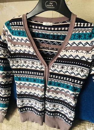 Свитер-кардиган на пуговицах 2