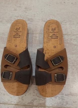 Нові классні шлепанцы  шльопки германия