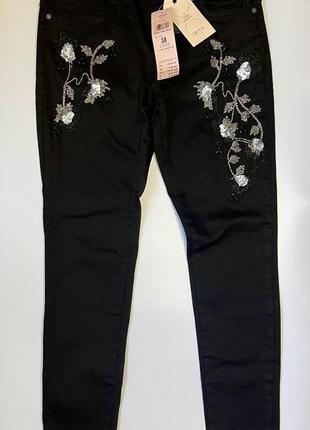 Черные стрейчевые джинсы 110€ betty barclay. оригинал