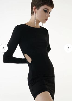Черное мини-платье sinsay с вырезами, якісна міні- сукня з вирізами на талії
