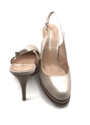Оригінальні жіночі шкіряні туфлі carlo pazolini2 фото