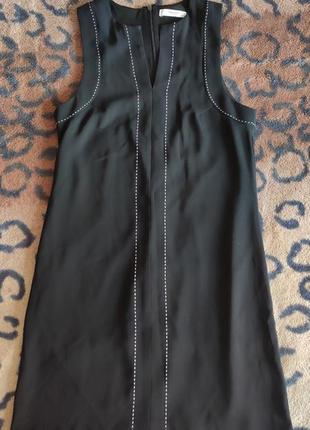 Чёрное платье