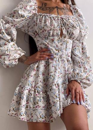 Квіткова сукня на ґудзиках з воланами4 фото