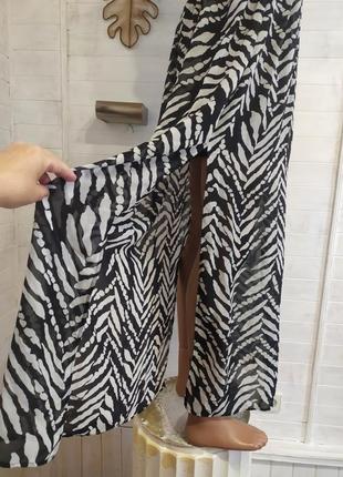 Миленькое легкое платье сарафан  по бокам разрезы на подкладке2 фото