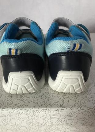 Кросівки дитячі 8