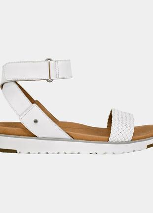 Босоніжки ugg супер зручні