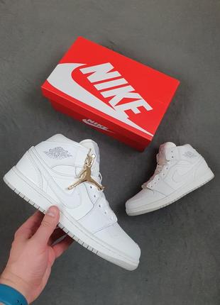 Високі кросівки чоловічі демісезонні білі nike air jordan 1 retro white. взуття найк аїр джордан