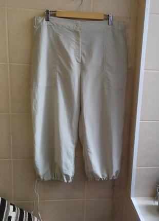 Легкі бріджі великого розміру з карманами з високою посадкою