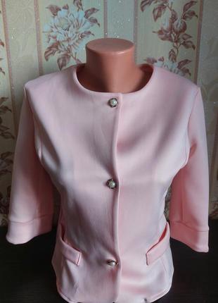 Костюм женский