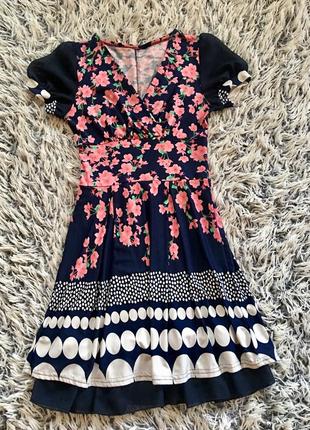 Шикарне платячко в квітковий принт