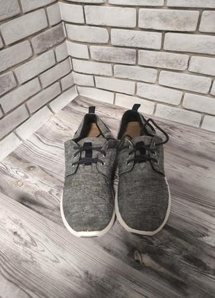 Кросівки toms