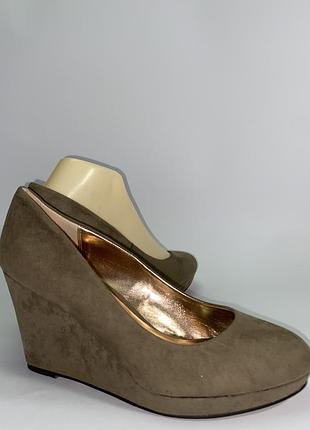 Oasis жіночі туфлі на танкетці 38 розмір h12