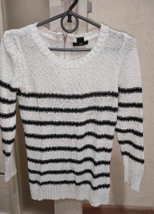 Свитер в морском стиле