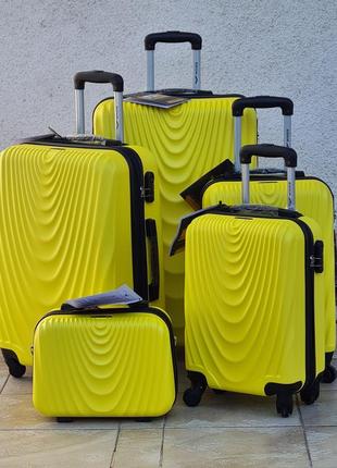 Прочный надежный чемодан wings 304 poland 🇵🇱  желтый