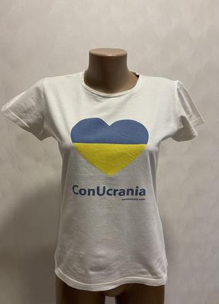Жіноча футболка 🇺🇦 в ідеальному стані