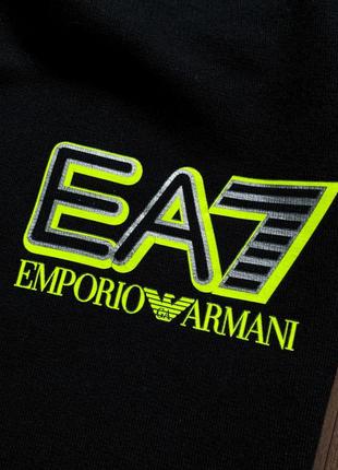 Спортивні штани emporio armani ea7 оригінал розмір xs s чорні спортивки4 фото