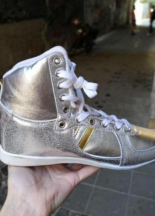 Круті утеплені кросівки creative recreation