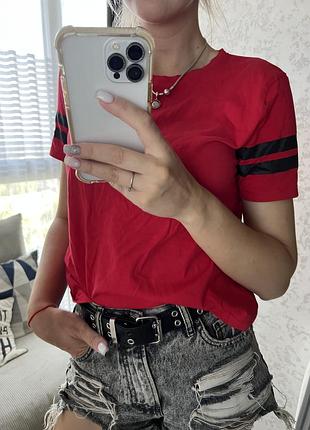 Нова футболка