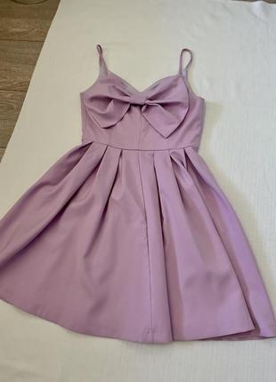 Коротка сукня лавандового кольору, лілова, з бантом на спині5 фото