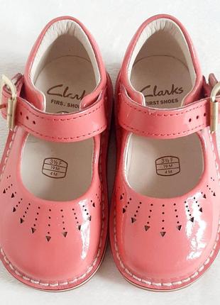 Кожанные туфли фирмы clarks2 фото