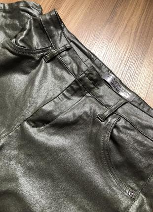 Зелёные кожаные брюки4 фото