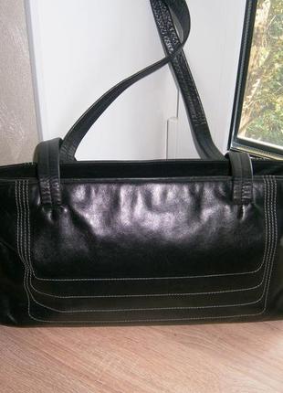 Красивая винтажная сумка из натуральной кожи с длинными ручками. harrie hendriks2 фото