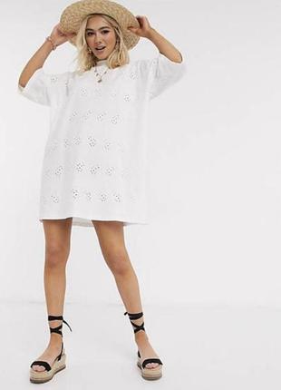 Платье футболка  оверсайз с вышивкой в стиле ришелье asos2 фото