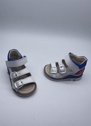 Ортопедичні босоніжки