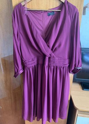 Фиолетовое шифоновое платье