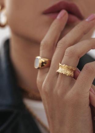 Срібна каблучка s 925 в позолоті au 585  в мінімалистичному стилі