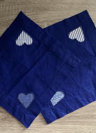 Салфетки из ткани синего цвета