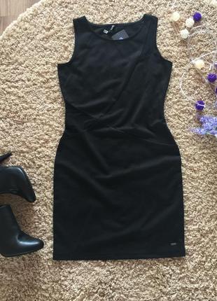 Стильне чорне плаття від cropp