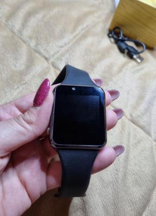 Часы чёрные