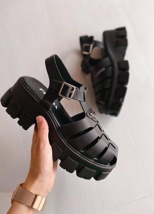 Prada monolith platform sandals black жіночі босоніжки прада чорні