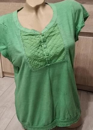 Футболка зелёная