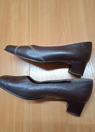 Шикарные кожаные мягкие туфли 40.5-41 размер7 фото