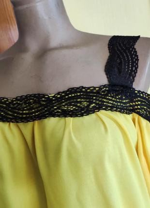 Нова сонячна блуза відкриті плечі мереживо с/м2 фото