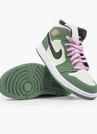 Женские кроссовки nike air jordan 1 dutch green 37-38-39-407 фото