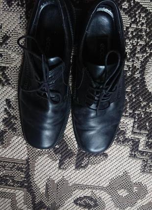 Брендові фірмові шкіряні чоловічі туфлі ecco,оригінал,нові,made in slovakia.