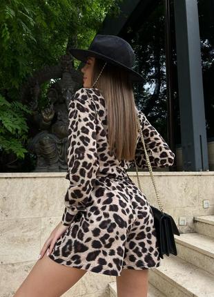Леопардовий костюм із шортами3 фото