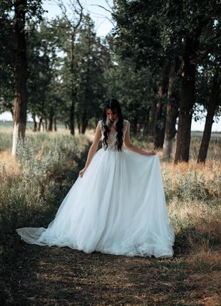 Легка весільна сукня5 фото
