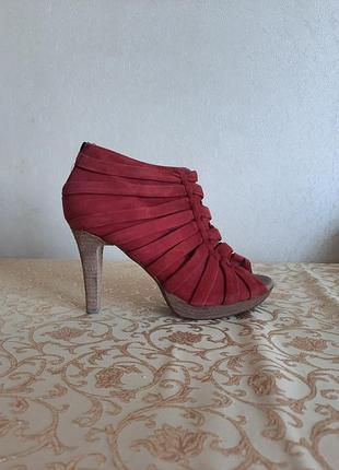 Червоні босоніжки-ботильени на каблуку гладіатори з натуральної шкіри/замші