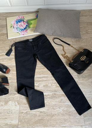 Джинсы женские superdry скини чёрные всесезонные