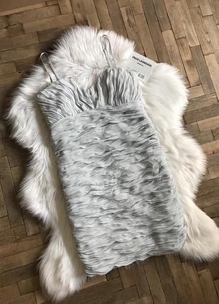 Нежное платье в пастельных тонах gina tricot