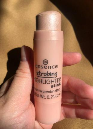 Essence strobing highligher stick